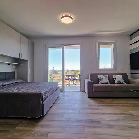 Stella Tower Apartment *