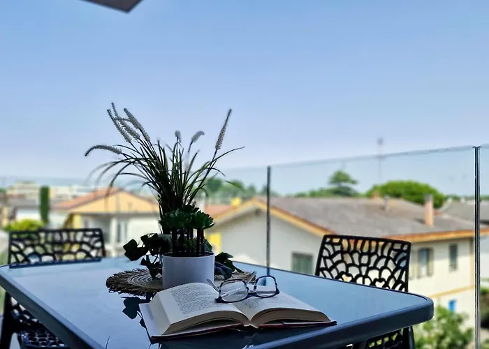 Stella Tower Apartment *